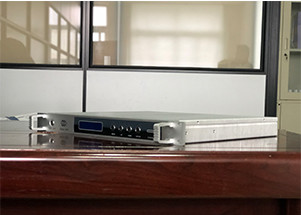 Low Loss Erbium Doped Amplifier / EDFA Erbium Doped Fiber Amplifier