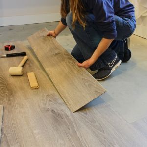 Wood Texture SPC Hybrid Flooring Plastic Vinyl Plank Flooring for Customer's