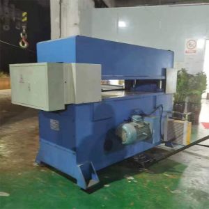 Computerized Hydraulic Small plastic sheet cutter Machine With High Cutting