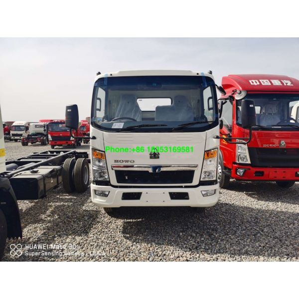 Buy 4102 Engine 102 Horsepower 5T Light Duty Commercial Trucks at wholesale prices