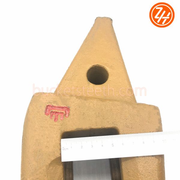 DH420 Excavator Tooth Adapter , 2713-1273 Daewoo Equipment Parts