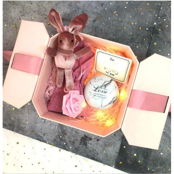 Buy Customized Printing Logo Cosmetic box Recyclable lovely  Cardboard gif tbox with Portable gift bag at wholesale prices