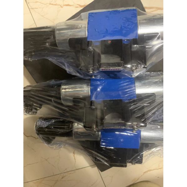 Rexroth Proportional Directional Valve with 6-Way Diameter Spring-Centered Spool and Threaded Installation