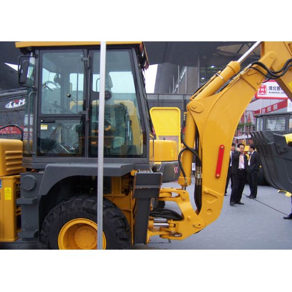 Energy Saving Eco Tractor Backhoe Loader for Piping Builds / Cable Builds / Park Virescence