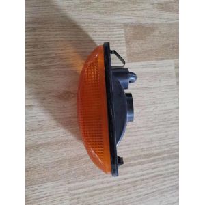 Hyundai Trago HD 260 Truck Parts Small Side Lamp Plastic Yellow OEM 92303-7M001