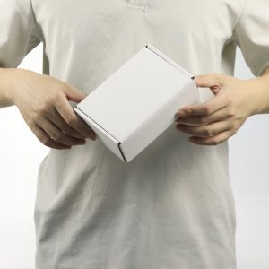 Recycled Materials Custom Logo Black White Carton Mailing Boxes for Luxury