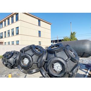 Floating Structure 2.0*3.5-2.5*4.0m ISO17357 Ship-to-Ship 50kpa/80kpa Pneumatic