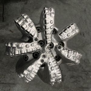 China Fixed Cutter Drill Bit 17 Inch  PDC Drill Bit of  API Rock Bit on sale China Fixed Cutter Drill Bit 17 Inch  PDC Drill Bit of  API Rock Bit on sale