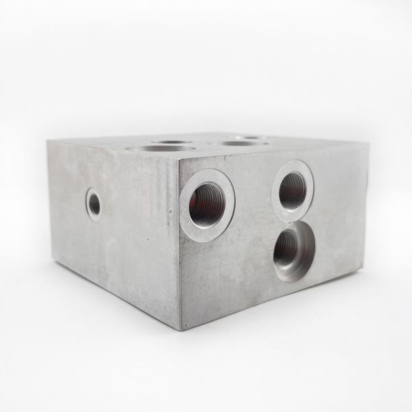 Customized Carbon Steel Hydraulic Manifold Block Fully Customizable and RoHs