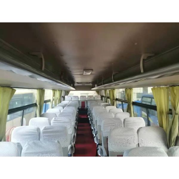 54 Seats 2010 Year Used Yutong Bus ZK6112D Diesel Front Engine LHD Driver Steering No Accident