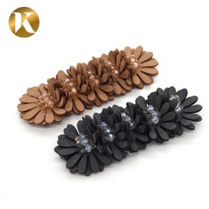 Handicrafts Chrysanthemum Crystal Shoe Buckles With SGS Certification