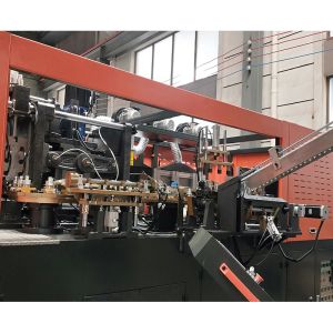 Semi Automatic PET Bottle Blow Molding Machine