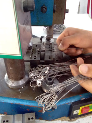 Factory Price T-bar Clip for Celling Track Lighting Suspension System