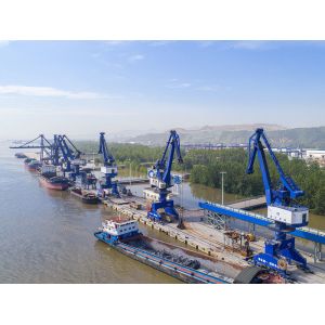 Quality Ship Unloading Portal Harbor Crane Container Terminal Crane Custom for sale