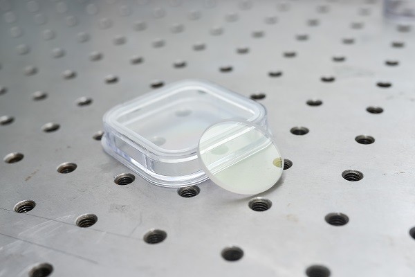 Buy Barium Fluoride Optical Grade Glass BaF2 Crystal For Windows Oem Service at wholesale prices