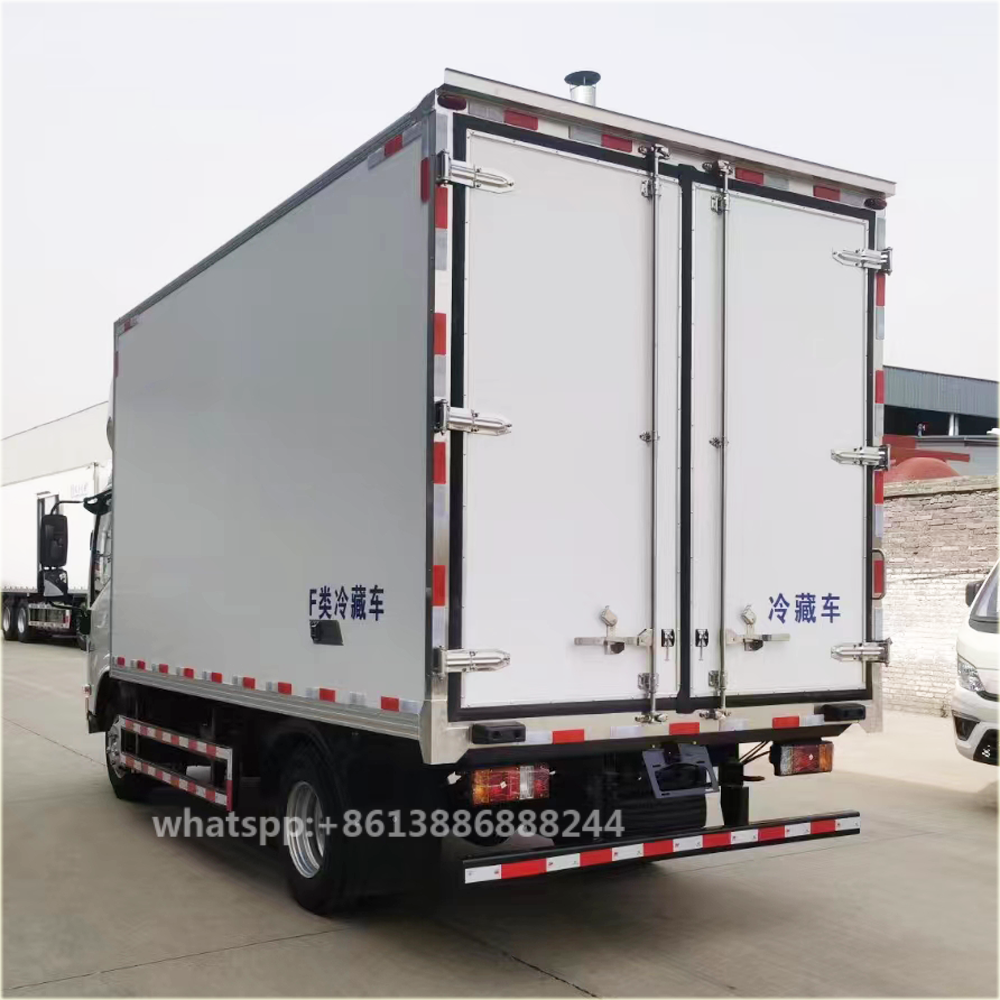 Factory Hot Selling Isuz U ELF Refrigerated Van Box Truck Cold Storage Car refrigerator Truck Freezer