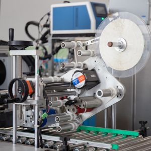 Easy To Operate High Output Automatic Baking Paper Roll Rewinding Machine for