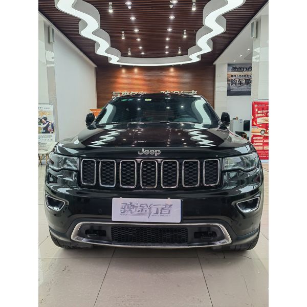 JEEP Grand Cherokee 2017 Model 3.0L 4X4 AWD Perfect Condition Maximum Torque 200-300Nm