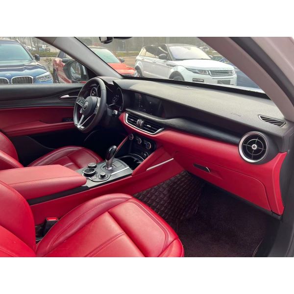 64L Tank Capacity Alfa Romeo Stelvio Q4 Sport Suv in Good Condition Top Speed 230KM/h