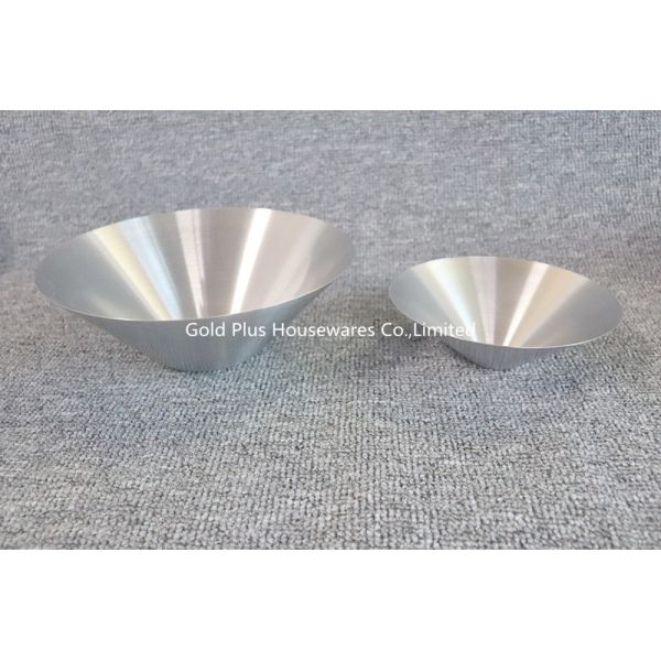 Buy Simple Stainless Steel Round Tray Fruit Snacks Ice Cream 22cm Stain Fruit Salad Bowl at wholesale prices