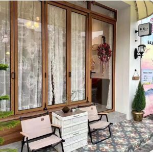 DesertStar Observatory Folding Window Designed for Low Thermal Distortion in