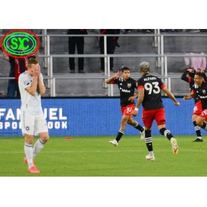 SMD P10 Sports Stadium Perimeter LED Display Commercial Advertising Billboards