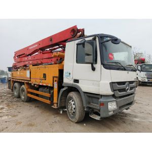 Mechanical Putzmeister 38 m concrete pump installed on Mercedes chassis direct