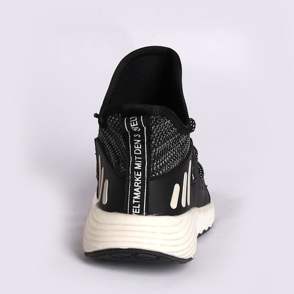 Steel Toe Fly Knit Safety Shoes With Air Mesh Lining And Metal Eyelets