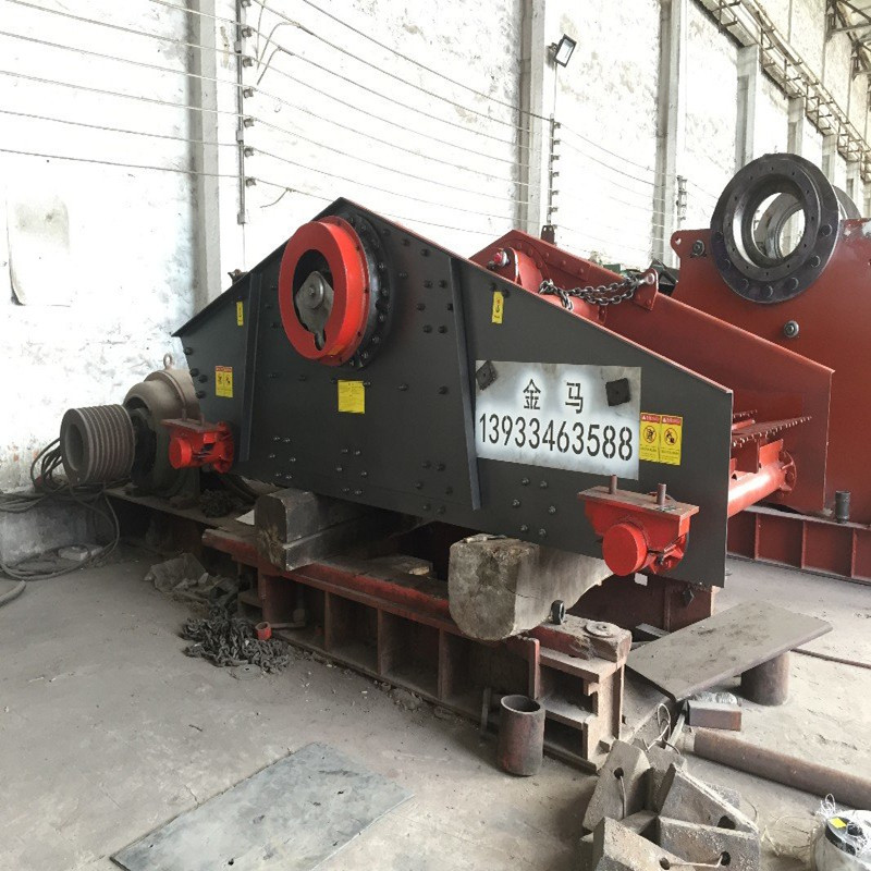 China Circular Vibrating Screen Crusher, Sand Vibrating Sieve Machine on sale