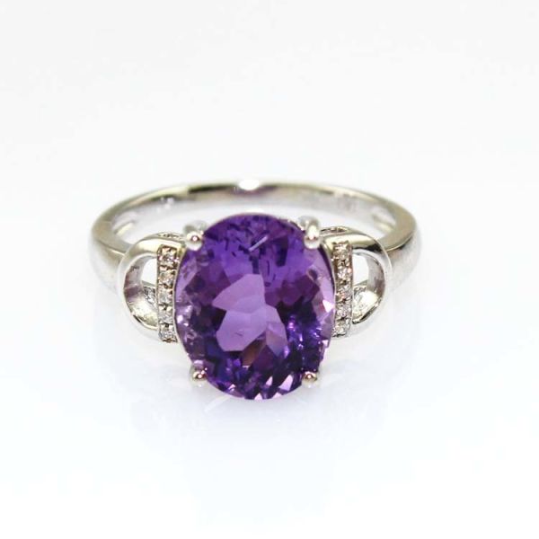 Fashion Jewelry 925 Silver 9mmx11mm Oval Amethyst Gemstone Ring with Cubic Zircon (R260)