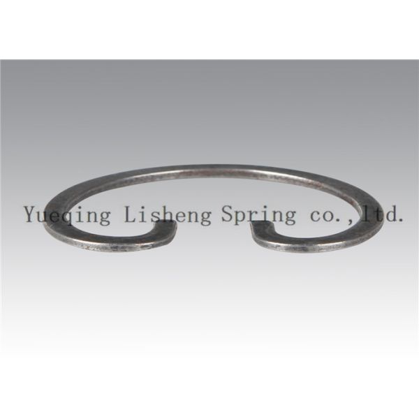 Square Wire Constant Section Retaining Rings With Radial Pinch Installation /