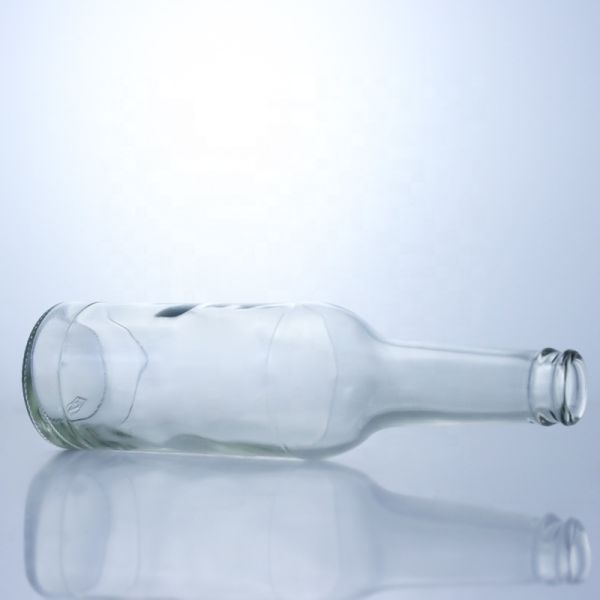 Flint Glass 276ml Brandy Vodka Tequila Glass Bottle With Cork For Body Material Glass