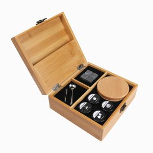 China Cocktail Whiskey Smoker Kit with Torch 4 Flavor of Wood Chips for Bourbon Infuse Smoked Drink Old Fashioned Birthday for Men on sale