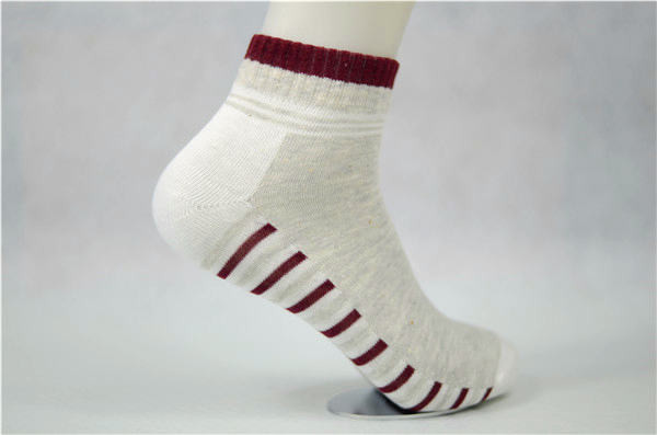 Buy Sweat Absorbent Polyester Slip Resistant Socks For Elderly Custom Size And Color at wholesale prices