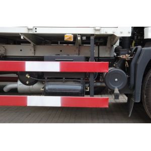 White Cargo Van Truck 4x2 185 HP DFL11408 For Transferring Goods / Fruits