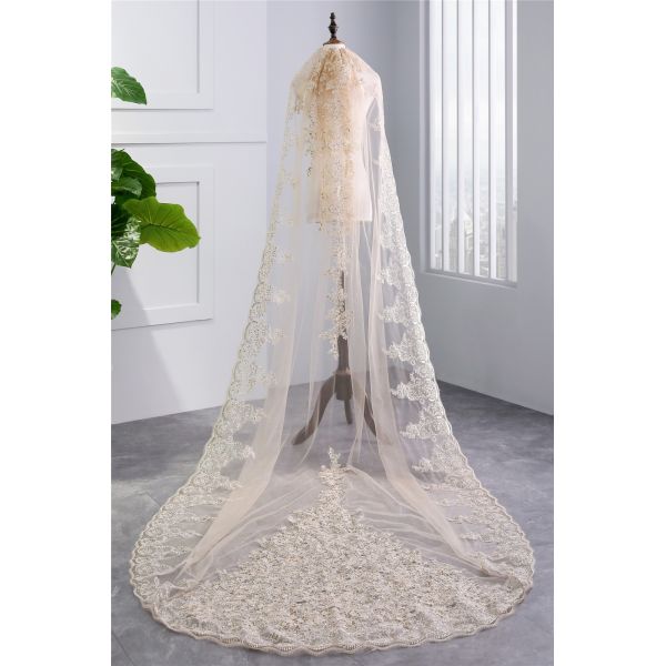 Elegant Customized 3m*1.5m Wholesale Appliqued Lace Sequins Tulle Bridal Wedding Ivory Veil With Hair Comb
