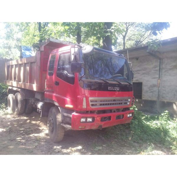2005 used dump truck for sale 5000 hours made in Japan capacity 30T Isuzu UD Nissasn Mitsubishi dumper