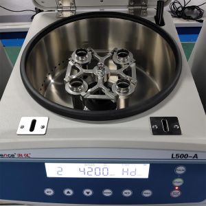 Medical Equipment Tabletop Self Balancing Centrifuge L500-A Low Speed With