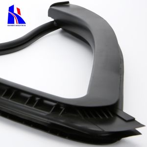 Customized Painting Plastic Injection Molding Parts Black ISO 9001