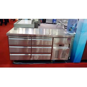 Durable Multipurpose Under Worktop Fridge , 220W Commercial Fridge Undercounter