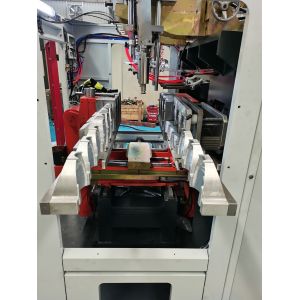 Auto Defleshing System Plastic Bottle Blow Molding Machine Max Capacity 20L