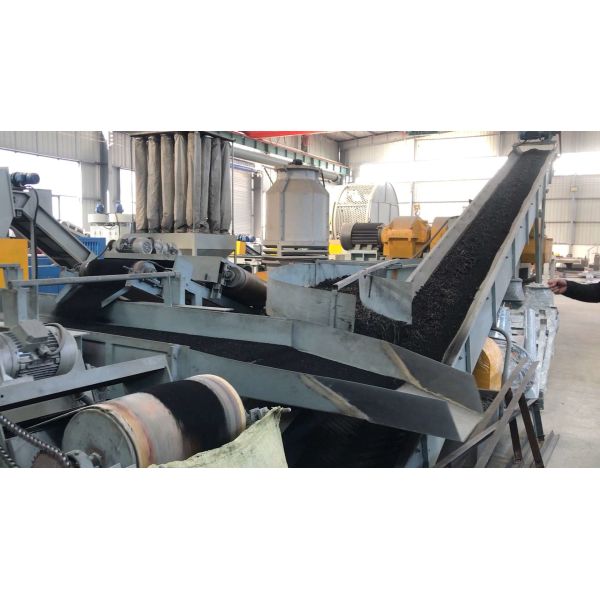 Waste Tire Crushing Recycling Line Tire Grinding Machine Rubber Powder