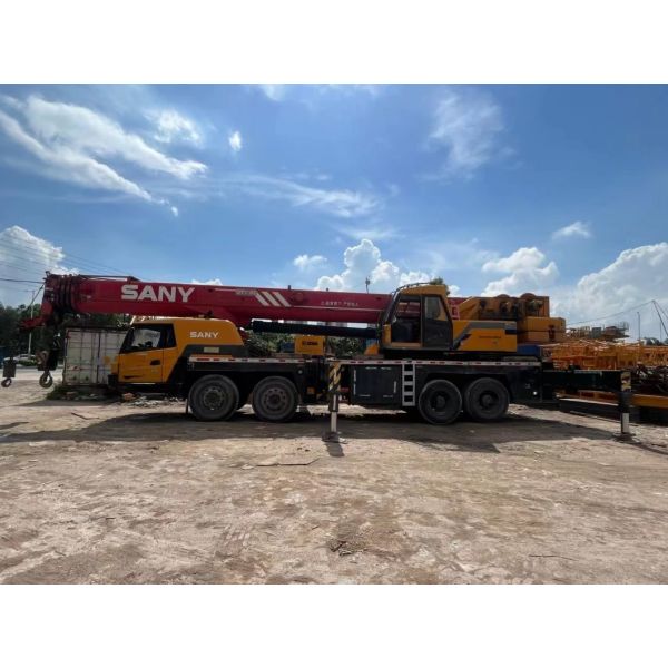 Sany 75t Truck Crane Mobile Crane Lifting Equipment with 5 Crane Jib Now at Special