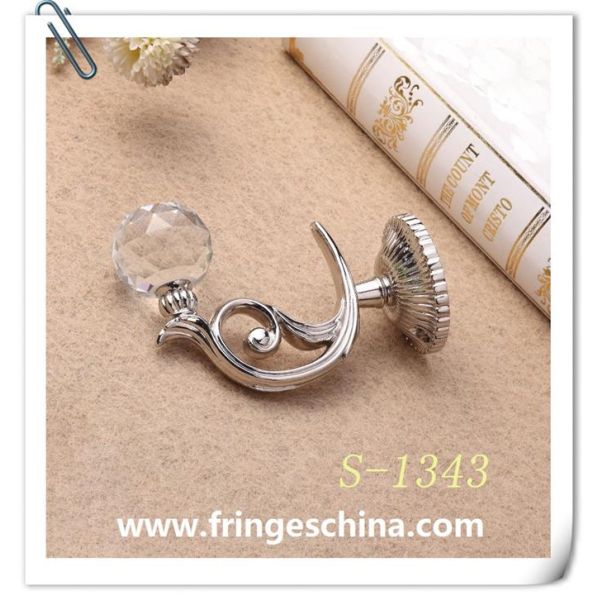 High quality classical customized metal curtain hooks for home decorations