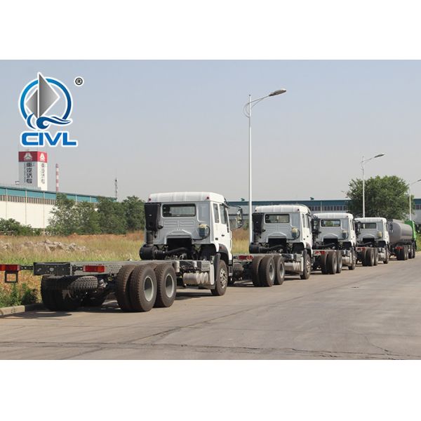 280HP 4 x 4 HOWO Heavy Duty Dump Truck White / Red EURO II 50 Ton