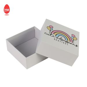 Embossing White Cardboard Gift Packaging Box With Matte Laminated