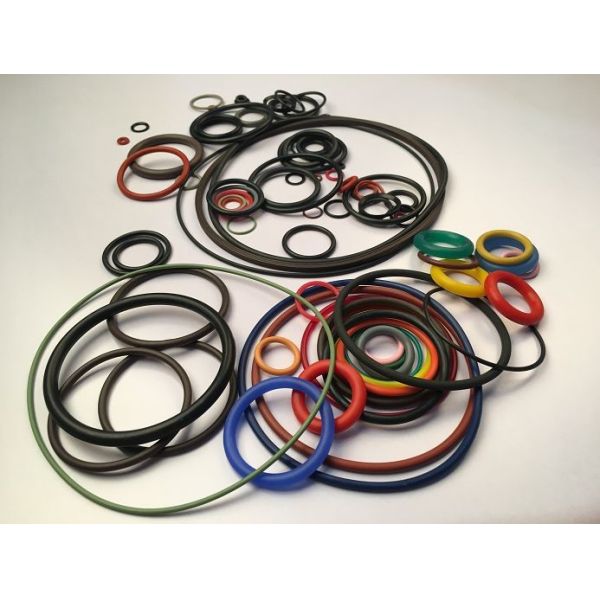 FKM Fluoroelastomer O Ring Seals / Green FKM O Rings 60- 90 Shore Hardness
