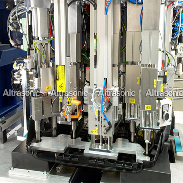 Buy High Frequency Automobile Mudguard Ultrasonic Riveting Welding Machine at wholesale prices