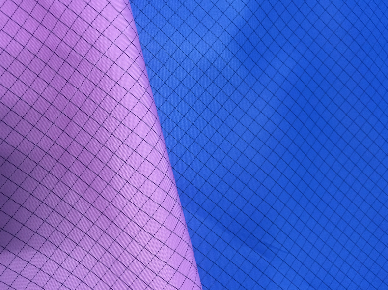 Clean Room ESD Fabric Woven Polyester Fabrics 5mm Grid White Blue Yellow Color