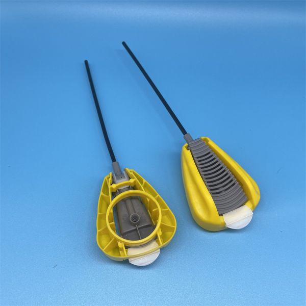 Convenient Trigger Refill Cap for Easy Liquid Dispensing in Household Cleaning